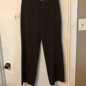 Apt 9 size 6 short  Slacks